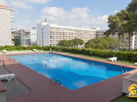Appartement à Salou, Bel appartement à 200m de la plage avec piscine à Salou - L1075310