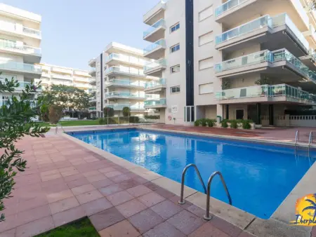 Appartement à Salou, Appartement pour 7 pers, climatisé, à 750m de la plage avec piscine commune, proche Plaza Europa - L1075316