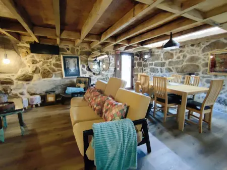 Maison rustique à Castro Laboreiro avec jacuzzi et nature environnante - Photo 8