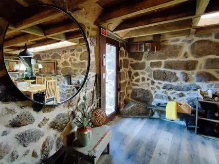 Maison rustique à Castro Laboreiro avec jacuzzi et nature environnante - Photo 12
