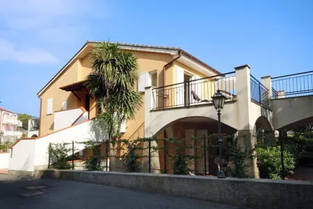 Appartement à San Bartolomeo al Mare IM, RESIDENCE LA MERIDIANA A TWO-ROOM APT 4 PAX BK/TERRACE/GARDEN - B401 - L1075644