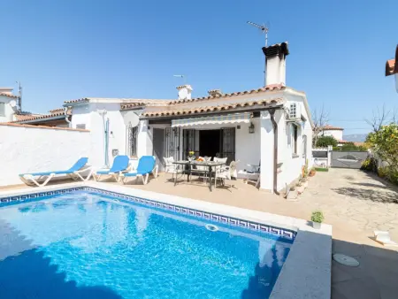 Villa à Empuriabrava, Maison 2 chambres avec piscine privée et Wi-Fi - Près plage à Empuriabrava - L1075663