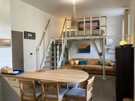 Appartement à Le Palais, Studio neuf avec mezzanine au coeur de Le Palais - L1075686