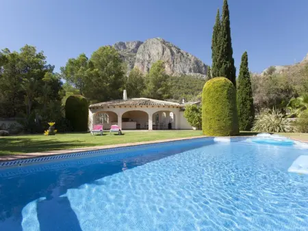 Villa à Polop, Villa avec piscine privée, clim et WiFi à Polop - L1075716