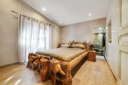 Villa Les Arcs sur Argens, Maison en pierre en France avec piscine - Photo 3