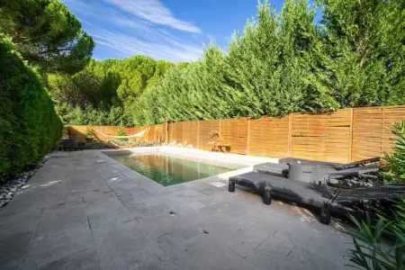 Villa Les Arcs sur Argens, Maison en pierre en France avec piscine - Photo 7