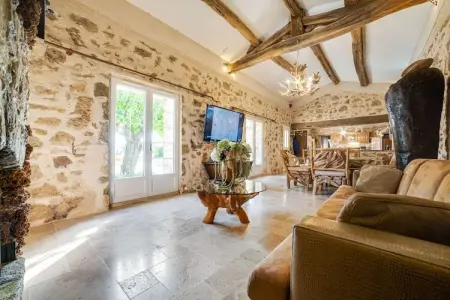Villa Les Arcs sur Argens, Maison en pierre en France avec piscine - Photo 9
