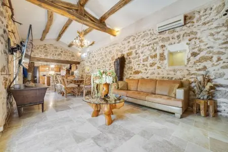 Villa Les Arcs sur Argens, Maison en pierre en France avec piscine - Photo 10