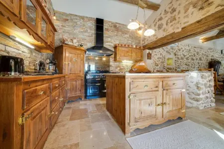 Villa Les Arcs sur Argens, Maison en pierre en France avec piscine - Photo 13