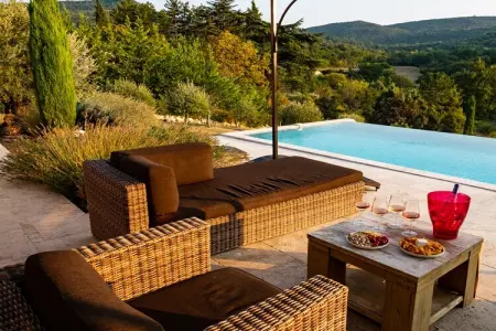 La Colline de Rêve plus 4 gîtes, Villa en Provence avec Piscine Infinie - Photo 8