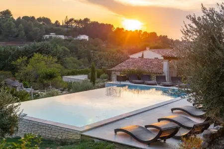 La Colline de Rêve plus 4 gîtes, Villa en Provence avec Piscine Infinie - Photo 41
