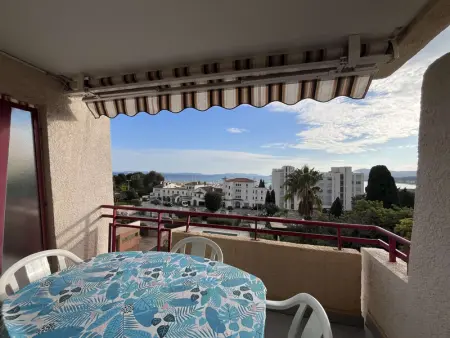 Appartement à Le Lavandou, Superbe T3 au Lavandou avec balcon et parking - L1075883