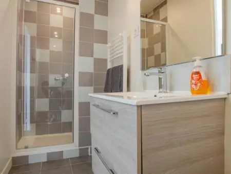 Gîte confortable avec parking, idéal pour télétravail à Villenauxe-la-Grande - Photo 9