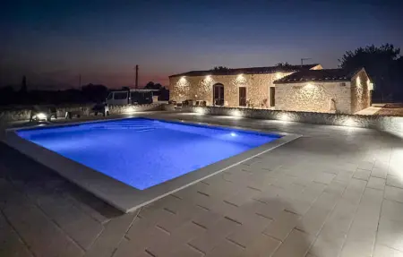 Location Maison 11 personnes à Chiaramonte Gulfi - Photo 8