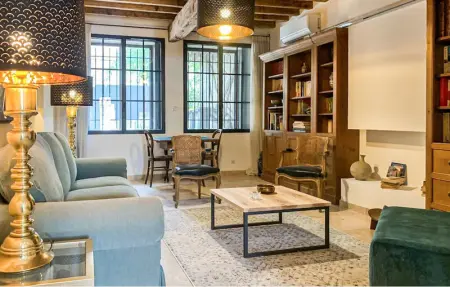 Location Maison 6 personnes à Fontvieille - Photo 2