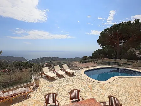 Maison à Lloret de Mar, Villa Verasol  Vistas al Mar, Piscina Privada y Aire Acondicionado - L1076123