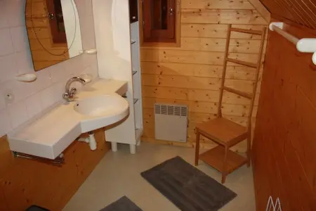 Chalet -   BEAULIEU  Nr 6, Escapade au bord du lac pour 6 personnes - Photo 14