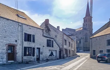 Location Maison 7 personnes à Treignes - Photo 9