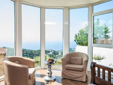 Villa Gaudí, spacieuse avec sa piscine et son jacuzzi - Photo 19