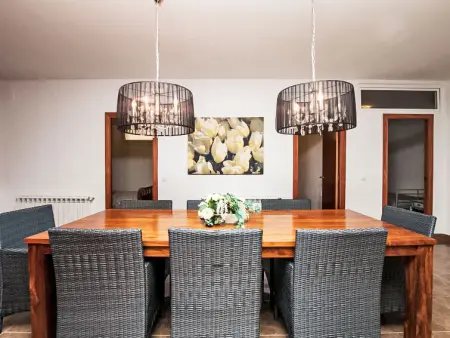 Villa Gaudí, spacieuse avec sa piscine et son jacuzzi - Photo 28