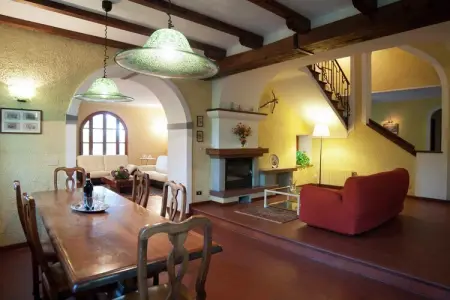 Villa Stia, Villa à Casentino avec piscine et vue sur château - Photo 13