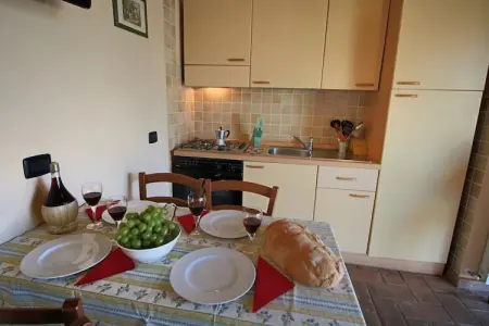 Casa Rovello, Gîte à Todi avec Piscine et Terrasse - Photo 8
