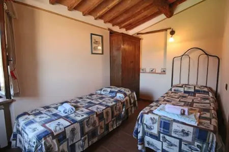 Casa Rovello, Gîte à Todi avec Piscine et Terrasse - Photo 13