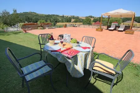 Casa Rovello, Gîte à Todi avec Piscine et Terrasse - Photo 18