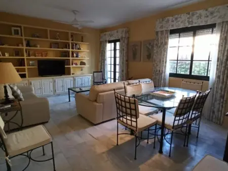 Villa proche plage avec piscine et terrasse, idéale pour famille - Photo 6