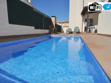Villa à L'Escala, Maison à Torroella de Montgrí avec piscine privée à 850m de la plage - L1077004