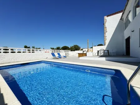 Villa à L'Escala, Maison confortable à L'Escala avec piscine privée et wifi - L1077045