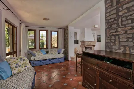 Sassetta Castagno, Retraite avec piscine et spa à flanc de colline - Photo 10