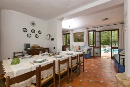 Sassetta Castagno, Retraite avec piscine et spa à flanc de colline - Photo 11