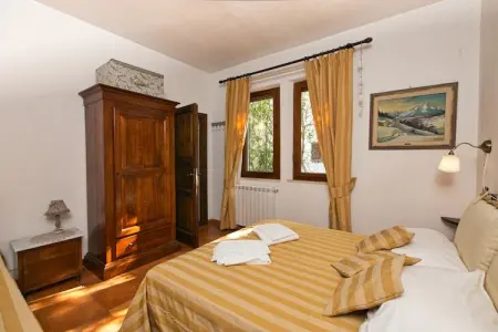 Sassetta Castagno, Retraite avec piscine et spa à flanc de colline - Photo 14