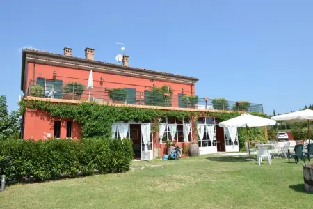 Campo Quattro, Séjour au bord de la piscine à Saint-Marin - Photo 6
