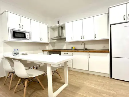 Maison de vacances cosy avec WIFI à 1 min de la plage de Las Canteras - Photo 5