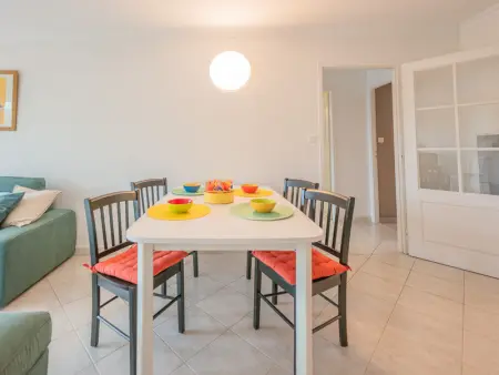 Appartement central avec grande terrasse, garage et WIFI - Photo 12