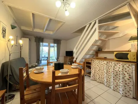 Maison Gruissan 3 Pièces, Terrasse et Parking, Maison 6 personnes à Gruissan - Photo 3
