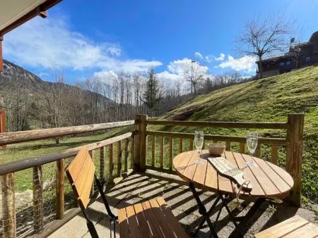 Appartement 2 chambres au pied des pistes avec piscine intérieure - Photo 1