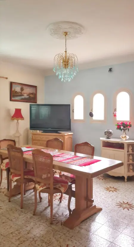 Maison accueillante à Saint-Laurent-du-Var avec jardin - Photo 6