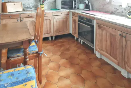 Maison accueillante à Saint-Laurent-du-Var avec jardin - Photo 7