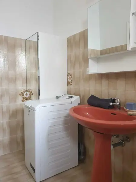 Maison accueillante à Saint-Laurent-du-Var avec jardin - Photo 24