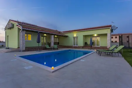 Villa individuelle à Svetvinčenat avec piscine et fitness - Photo 33
