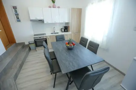 Apartment Masa, Appartement avec piscine chauffée à Starigrad - Photo 7