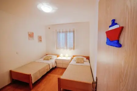 Apartment Masa, Appartement avec piscine chauffée à Starigrad - Photo 11