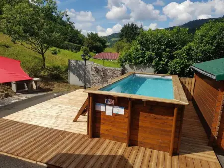 Chalet chaleureux à Cornimont avec piscine privée - Photo 1