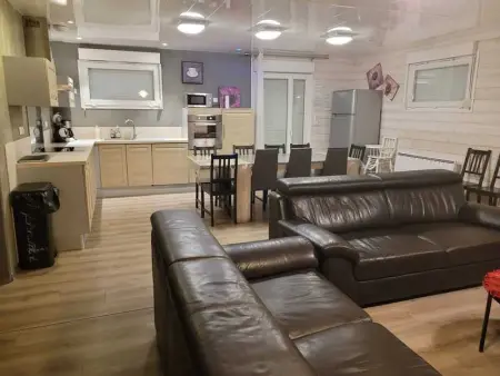 Chalet chaleureux à Cornimont avec piscine privée - Photo 7