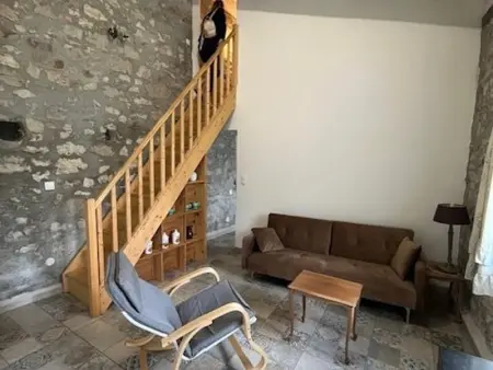 Chaleureuse maisonnette au cœur de Ruoms avec terrasse et parking - Photo 4