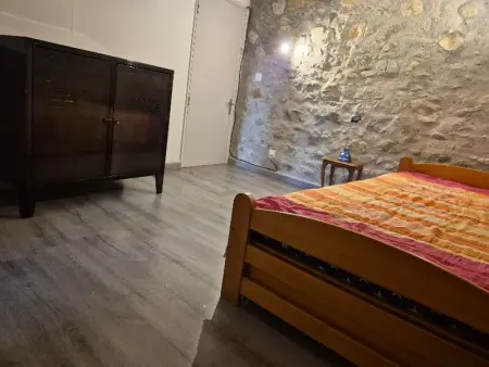 Chaleureuse maisonnette au cœur de Ruoms avec terrasse et parking - Photo 8