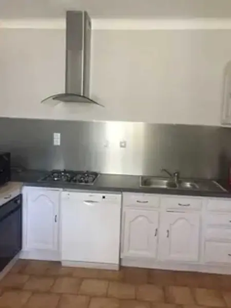 Villa familiale avec piscine à Milhaud - 100 m² - Photo 5